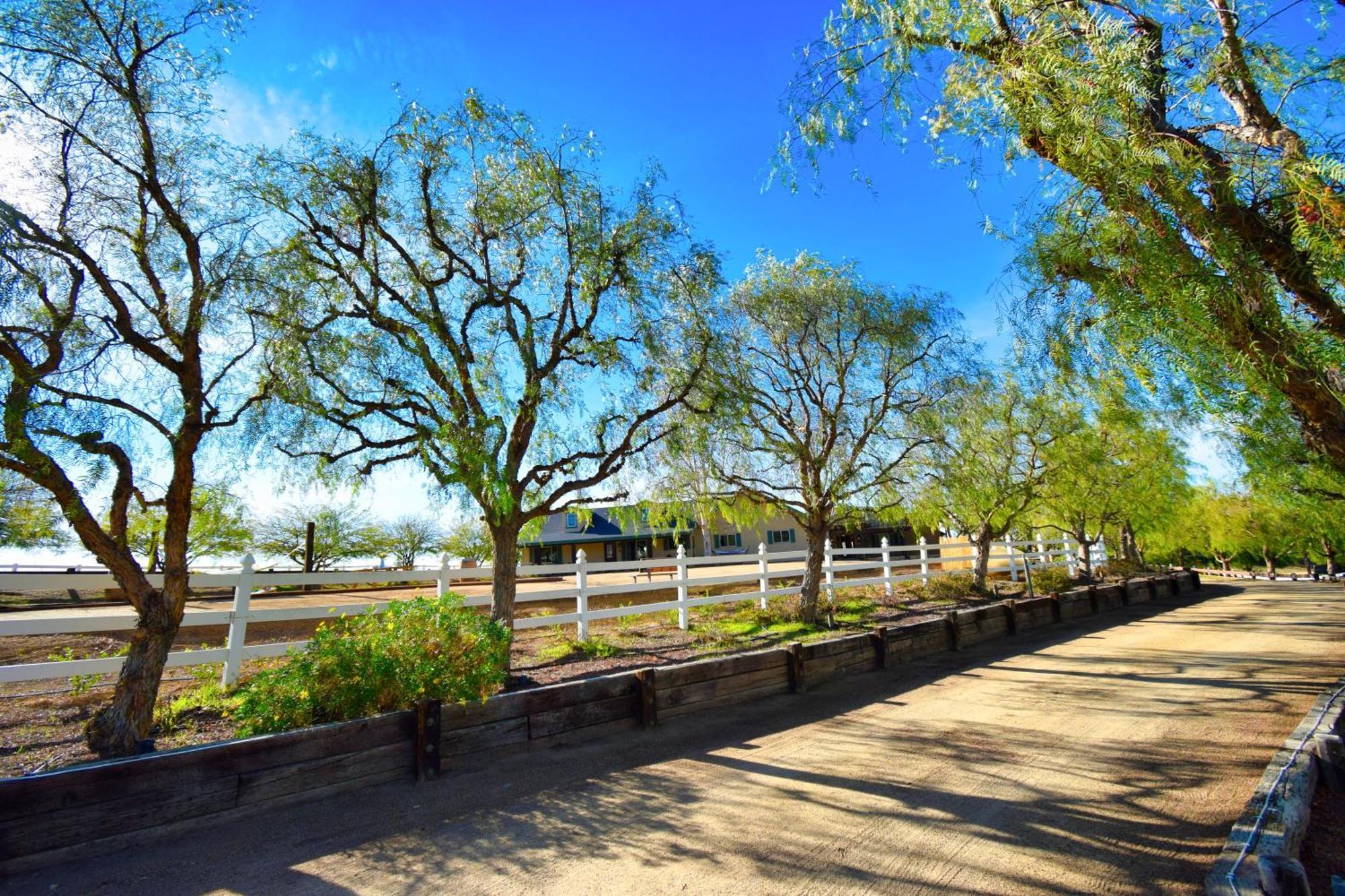 Peppertree Lane Ranch -- Seven-Acre Ranch In The Heart Of Wine Country Otel Temecula Dış mekan fotoğraf