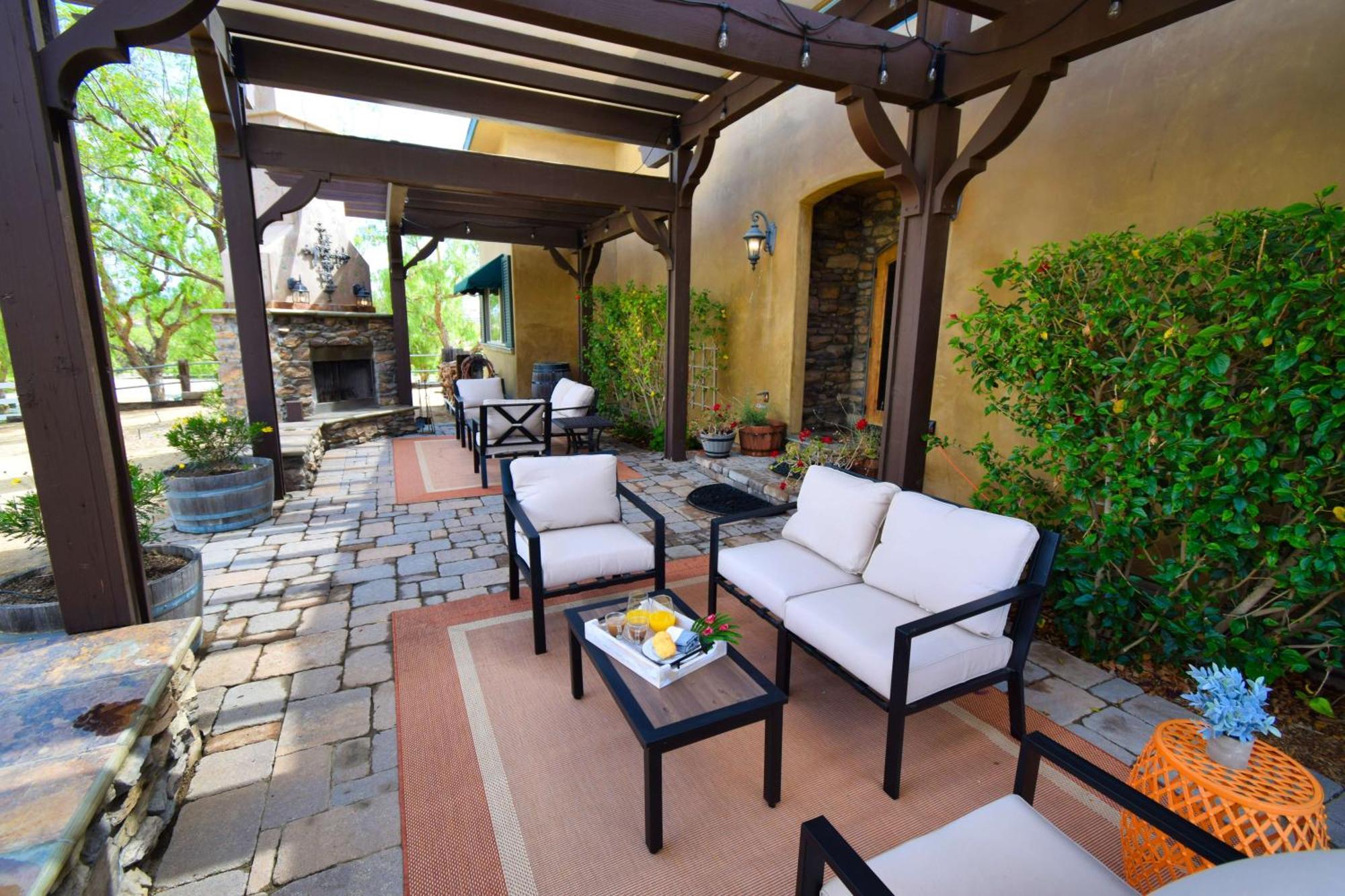 Peppertree Lane Ranch -- Seven-Acre Ranch In The Heart Of Wine Country Otel Temecula Dış mekan fotoğraf